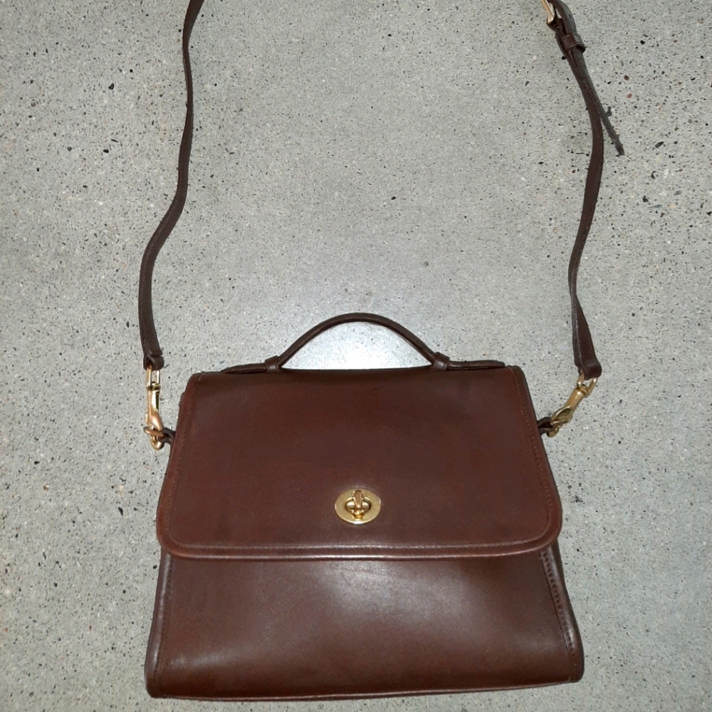 Saddlebag  Authentic coach all leather  Cross body